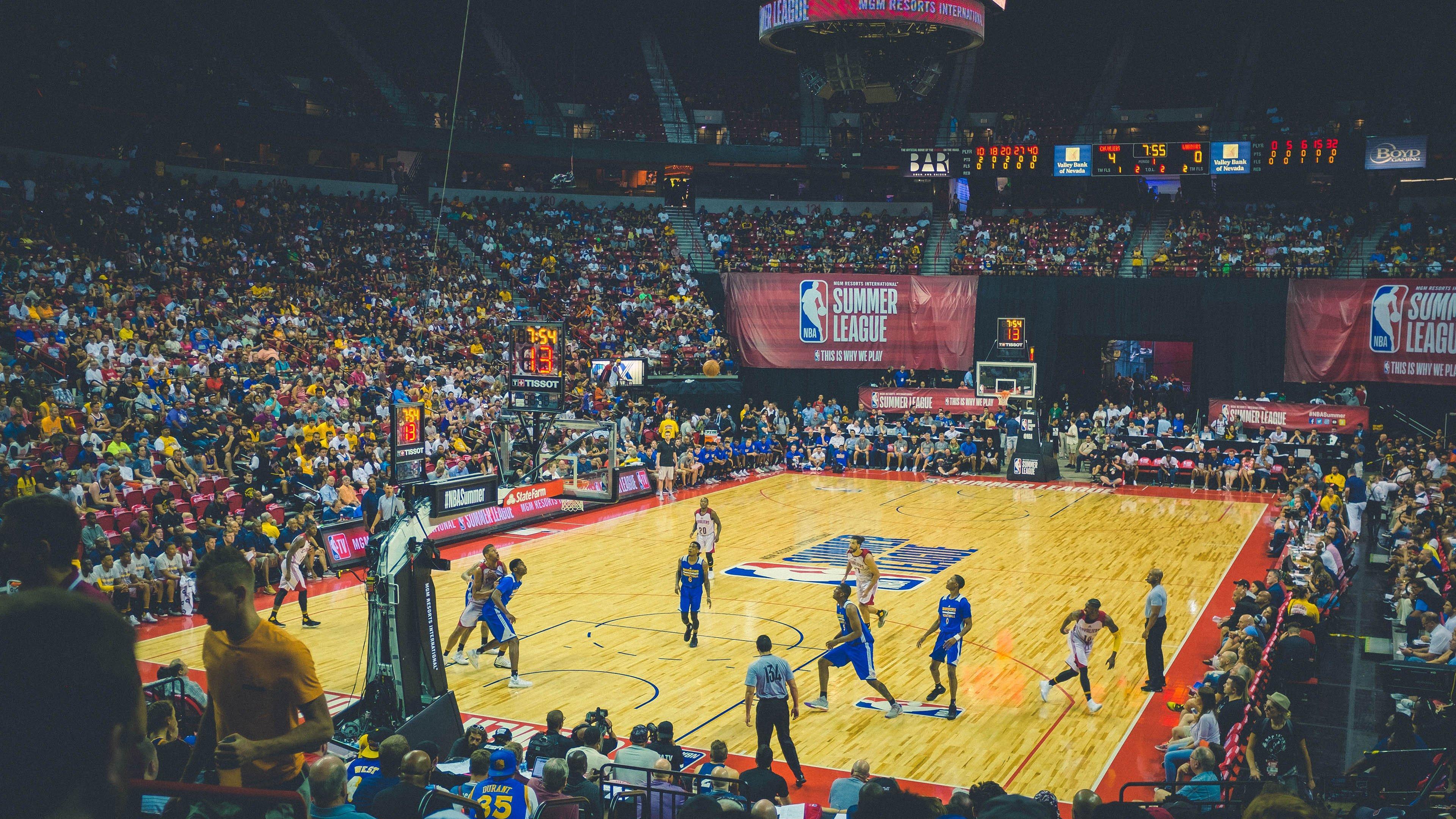 卡恩盛赞卡尔，延续出色表现将稳获德国队一席之地